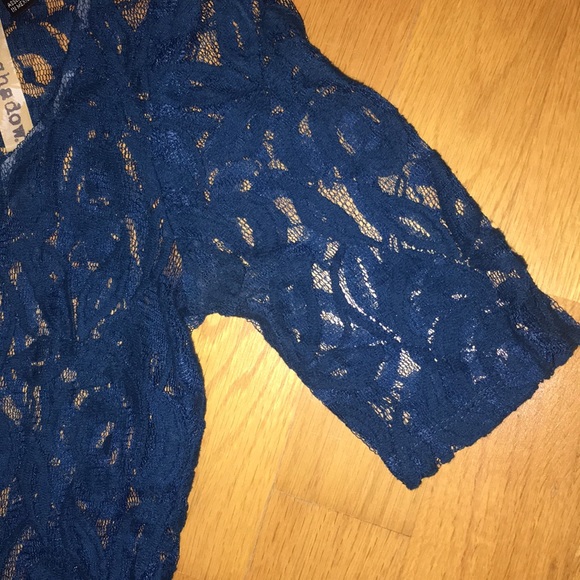 Teal lace short sleeve shirt - Picture 2 of 2